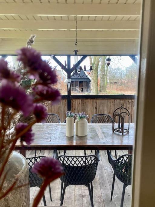 Loosan Lodges Gastenhuis Reutum Exterior foto