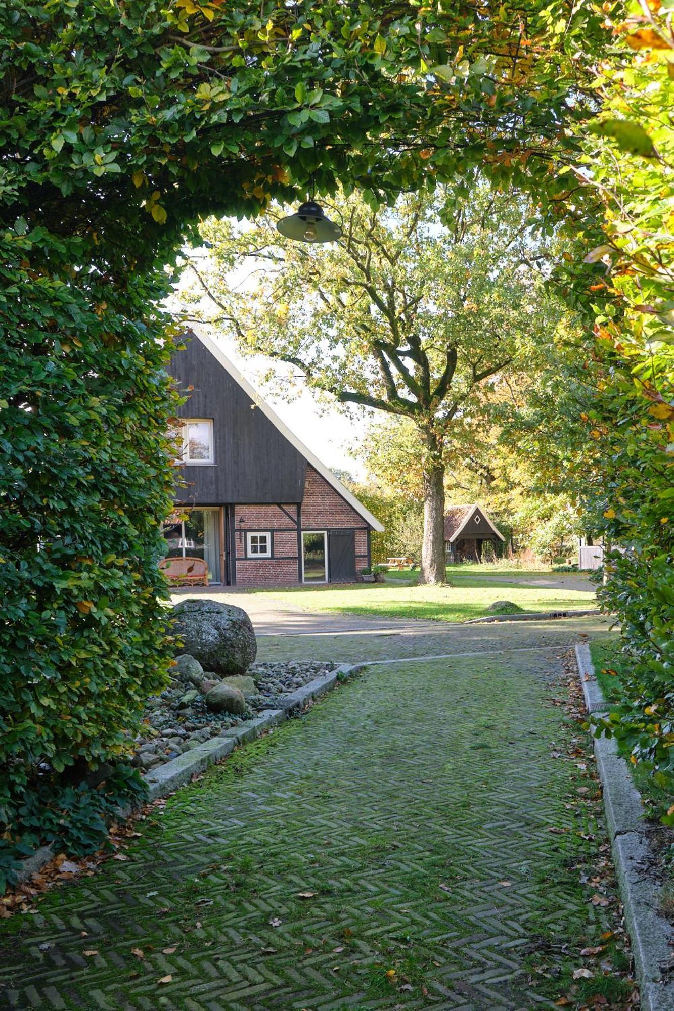 Loosan Lodges Gastenhuis Reutum Exterior foto
