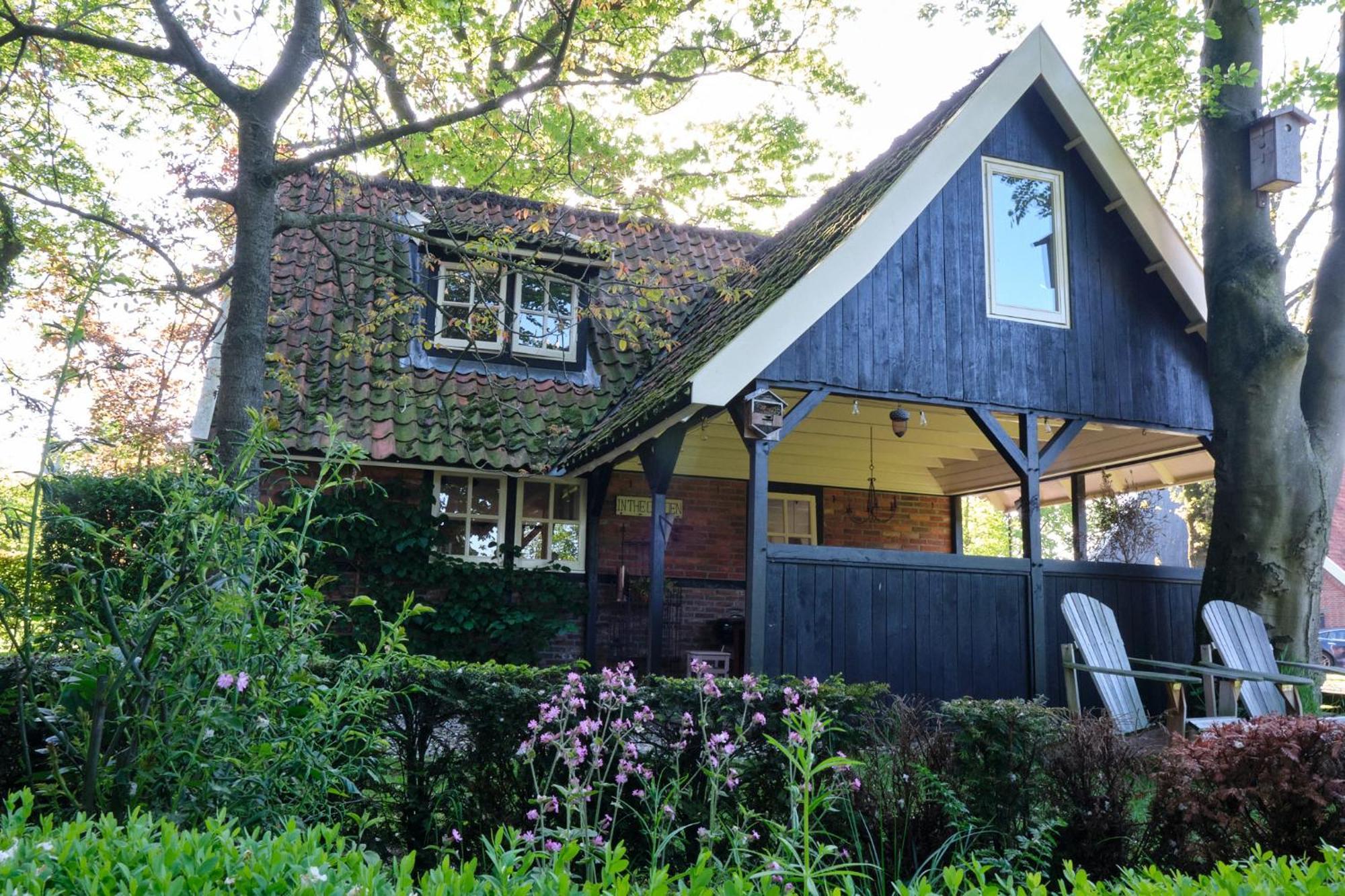 Loosan Lodges Gastenhuis Reutum Exterior foto
