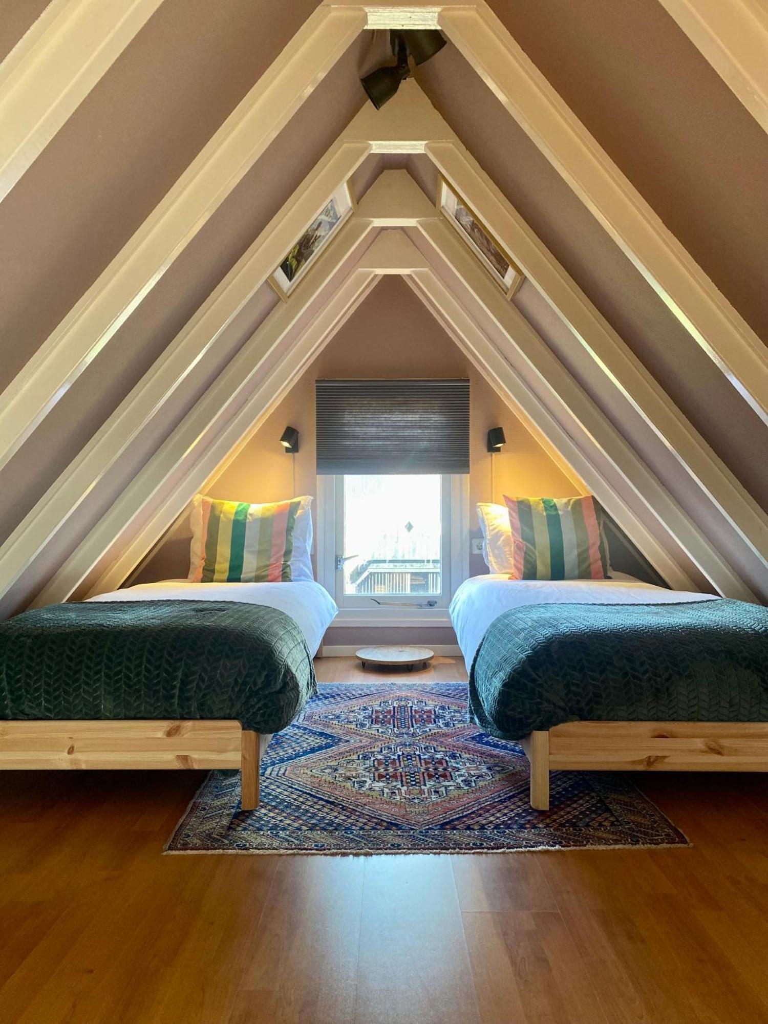 Loosan Lodges Gastenhuis Reutum Exterior foto